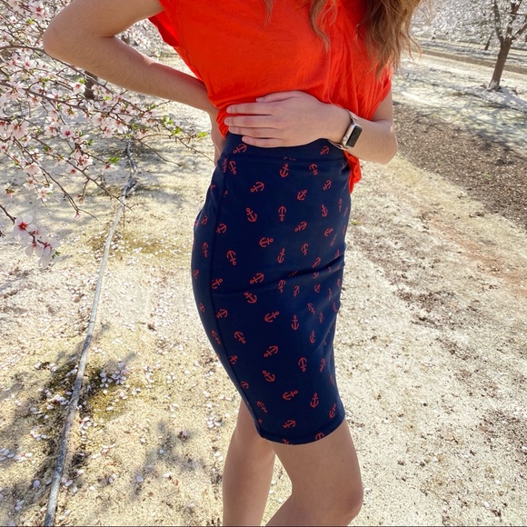 Old Navy Anchor Pencil Skirt - Picture 2 of 2